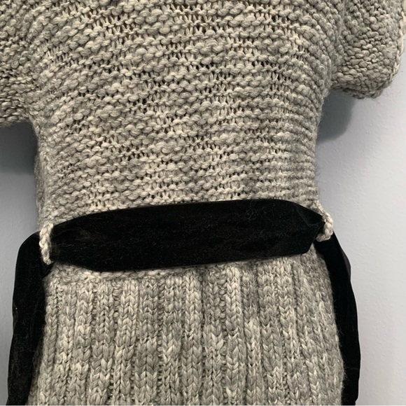 Decree Sweater - Picture 7 of 11